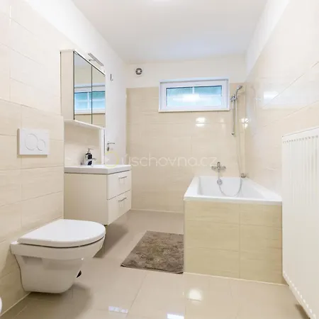 Airport Luxury Apartment & Spa Prague Exterior photo
