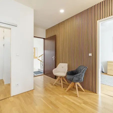 Airport Luxury Apartment & Spa Prague Exterior photo