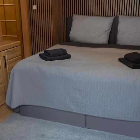 Airport Luxury Apartment & Spa Prague Room photo