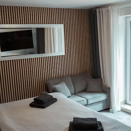 Airport Luxury Apartment & Spa Prague Room photo