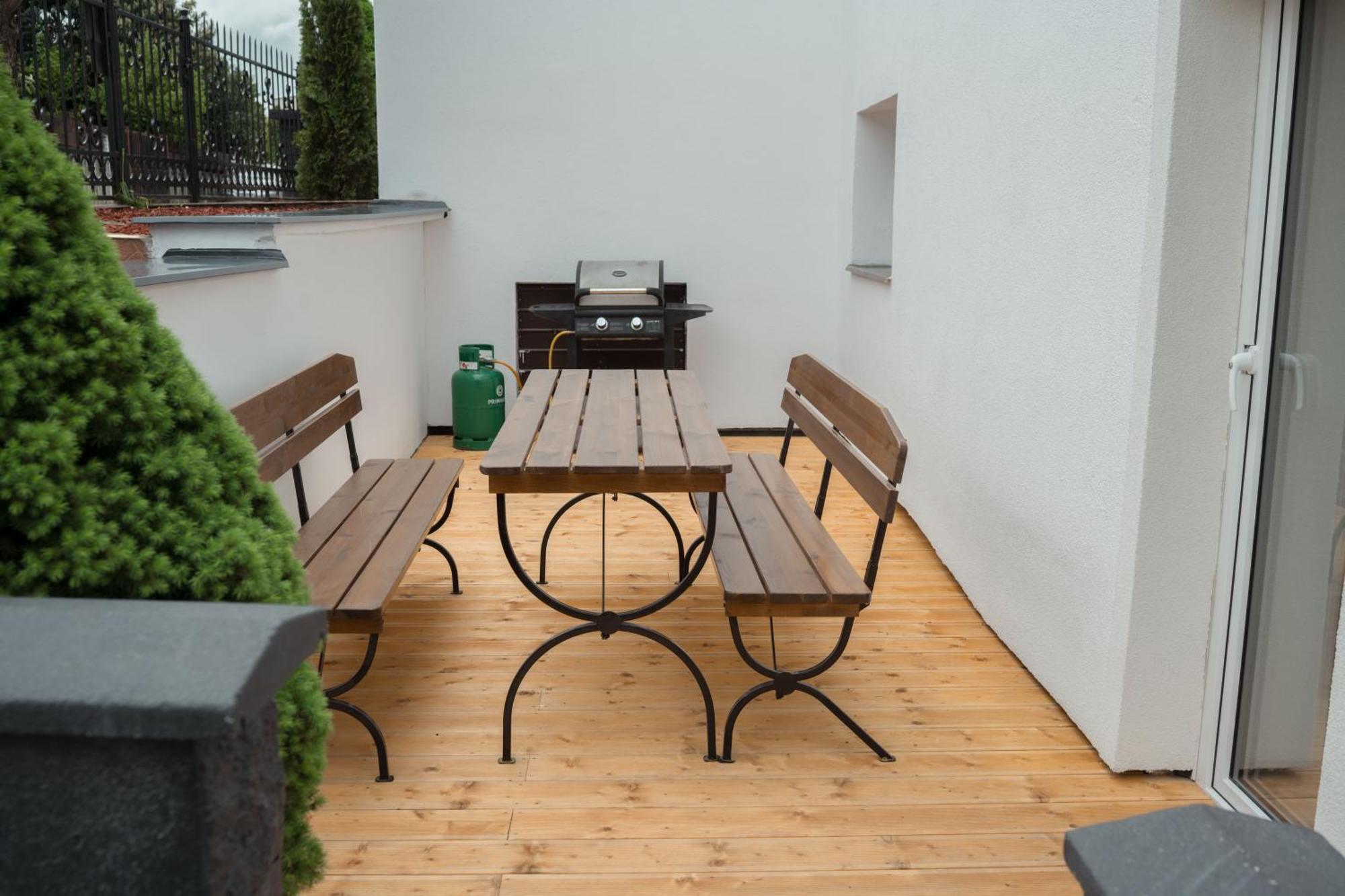 Appartement Airport Luxury & *