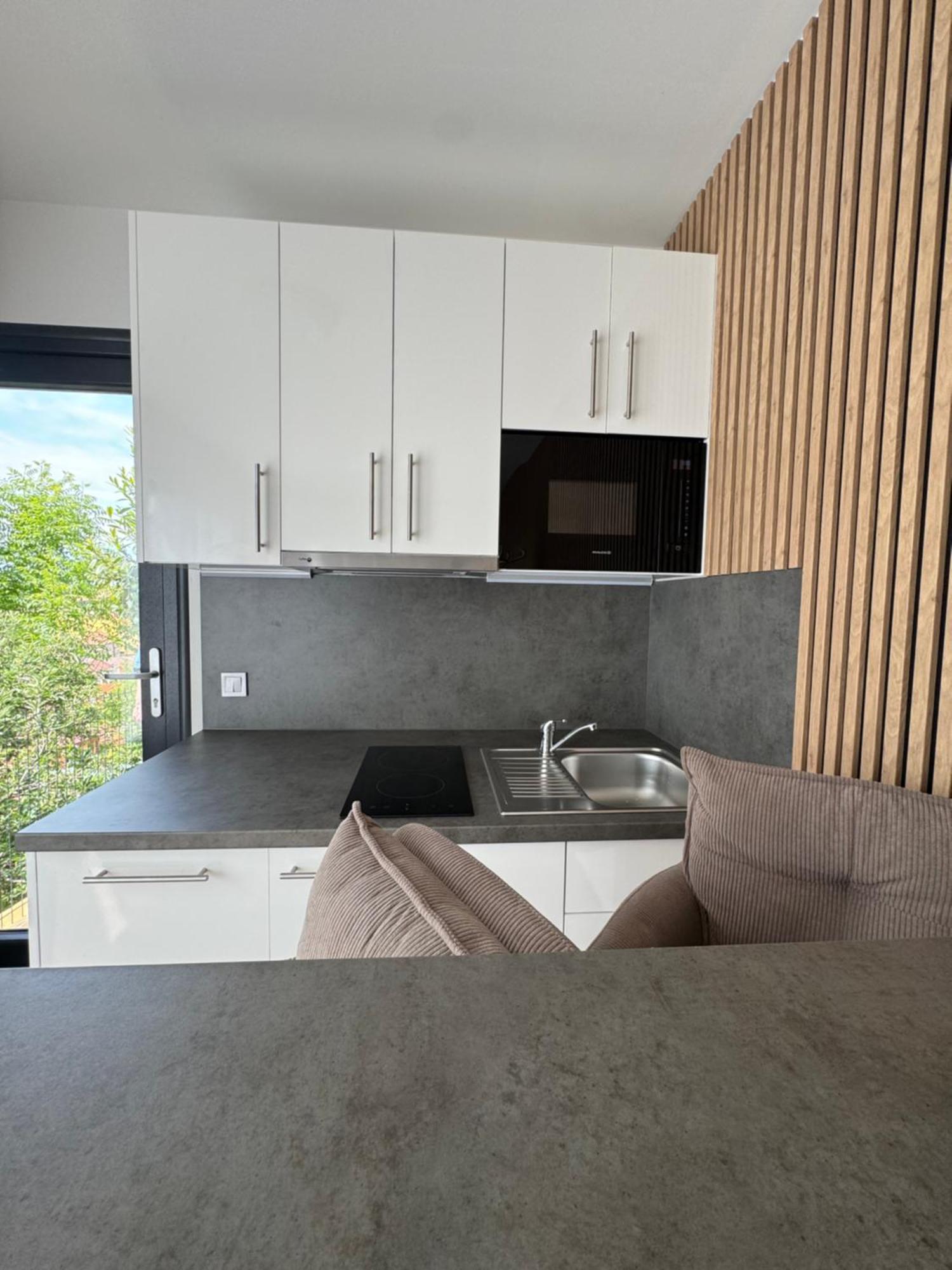 Appartement Airport Luxury & *